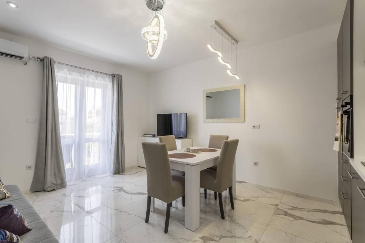 וודיצה Royal Gold Apartment מראה חיצוני תמונה